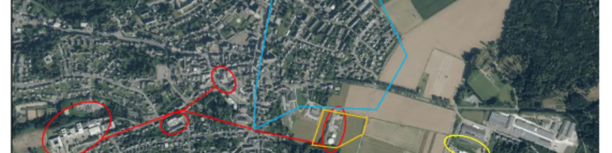 Luftbild von Hermeskeil: Die Aufnahme zeigt das bestehende und das geplante Wärmenetz.