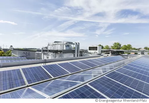 PV-Anlage auf dem Gesundheits-Zentrum Hunsrück in Kastellaun