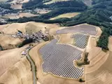 Sicht auf den Solarpark Affler in der Südeifel