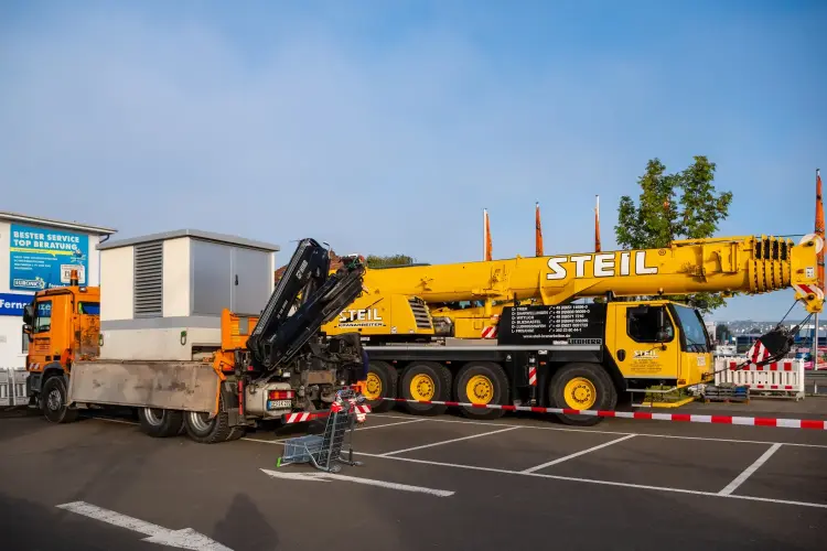 Errichtung Ladesäule-Einsatz Mobilkran